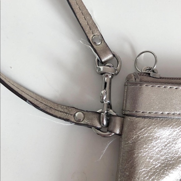 Coach wristlet - Picture 2 of 4